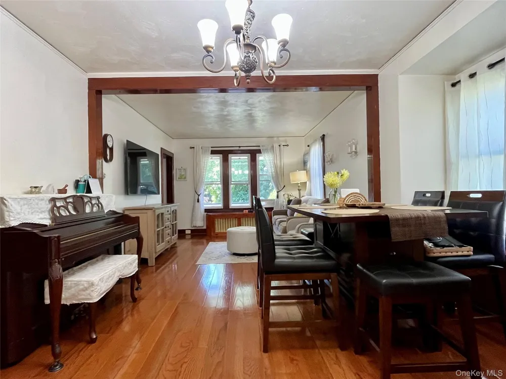 11 Rose Place Central Valley, NY 10917