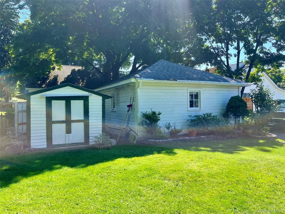 11 Rose Place Central Valley, NY 10917