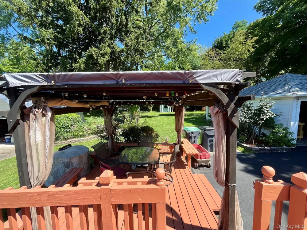 11 Rose Place Central Valley, NY 10917