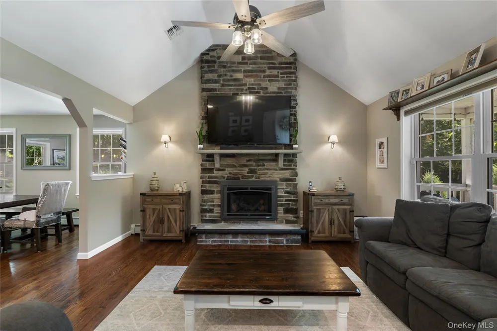 64 Guinea Hill Road New Hampton, NY 10958