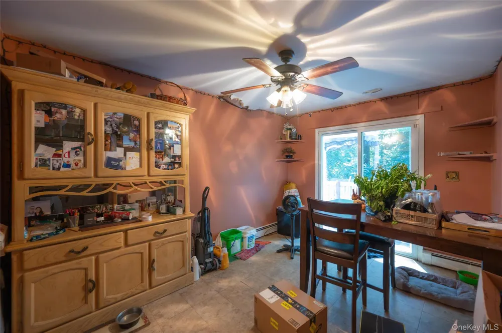 6 loretta Court Coram, NY 11727