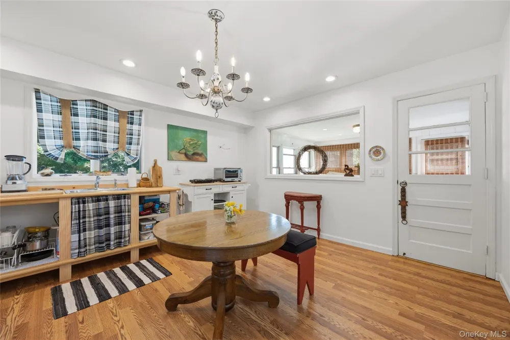 278 Lafayette Avenue Cortlandt Manor, NY 10567