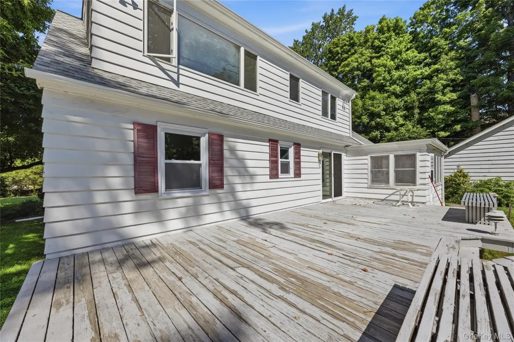 278 Lafayette Avenue Cortlandt Manor, NY 10567