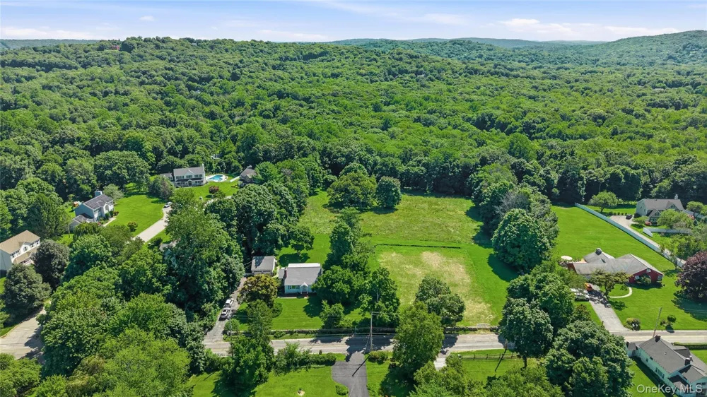 278 Lafayette Avenue Cortlandt Manor, NY 10567