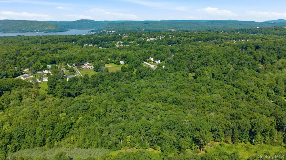 278 Lafayette Avenue Cortlandt Manor, NY 10567