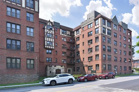 590 E 3rd Street #1M