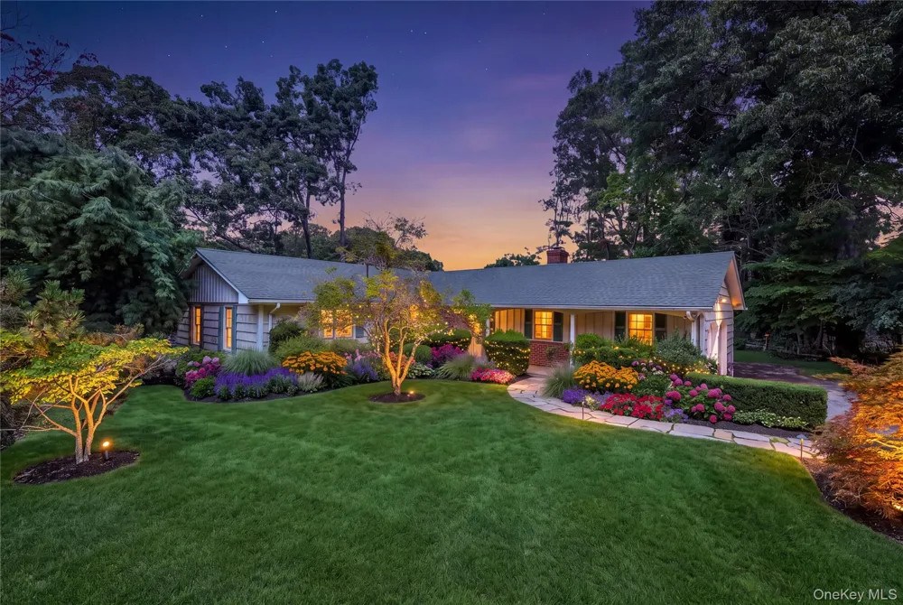1 Briar Court Rocky Point, NY 11778