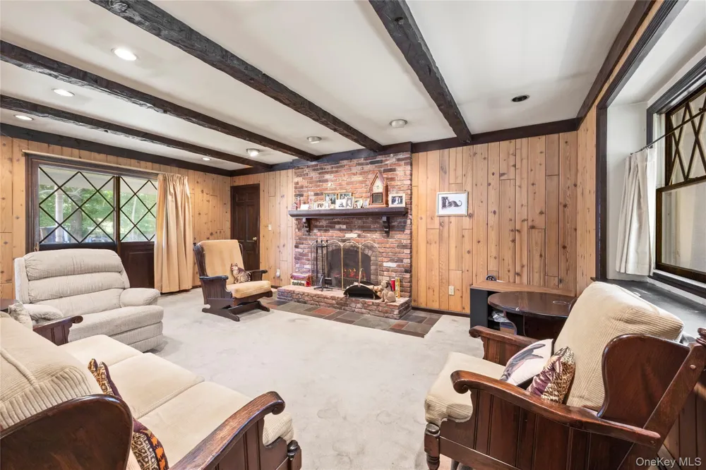 1 Briar Court Rocky Point, NY 11778
