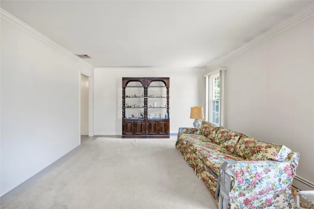 1 Briar Court Rocky Point, NY 11778
