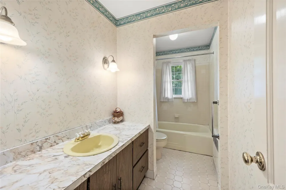 1 Briar Court Rocky Point, NY 11778