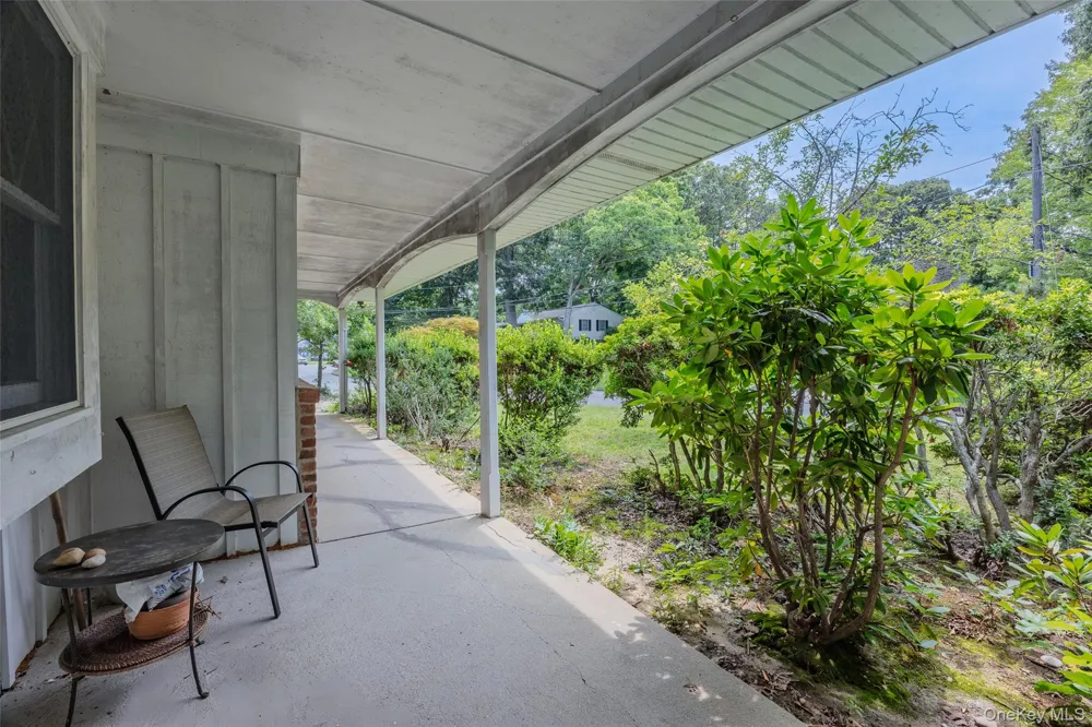 1 Briar Court Rocky Point, NY 11778