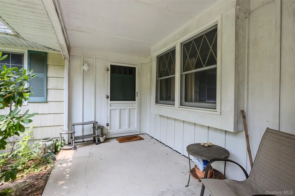 1 Briar Court Rocky Point, NY 11778