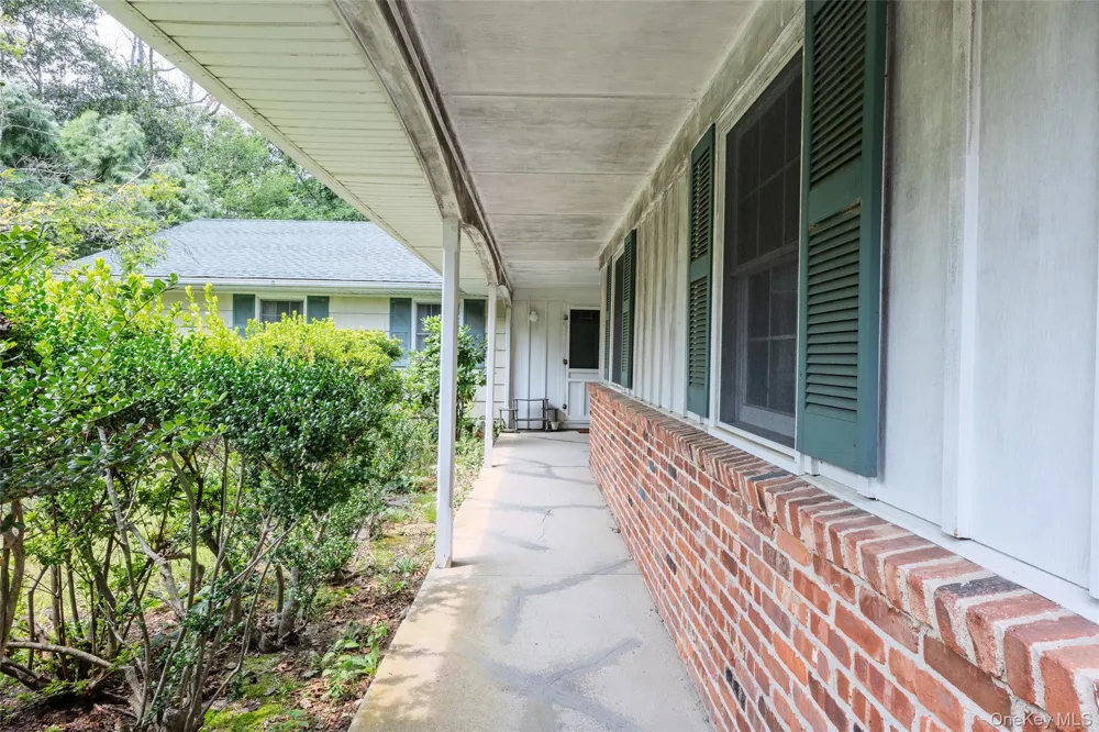 1 Briar Court Rocky Point, NY 11778