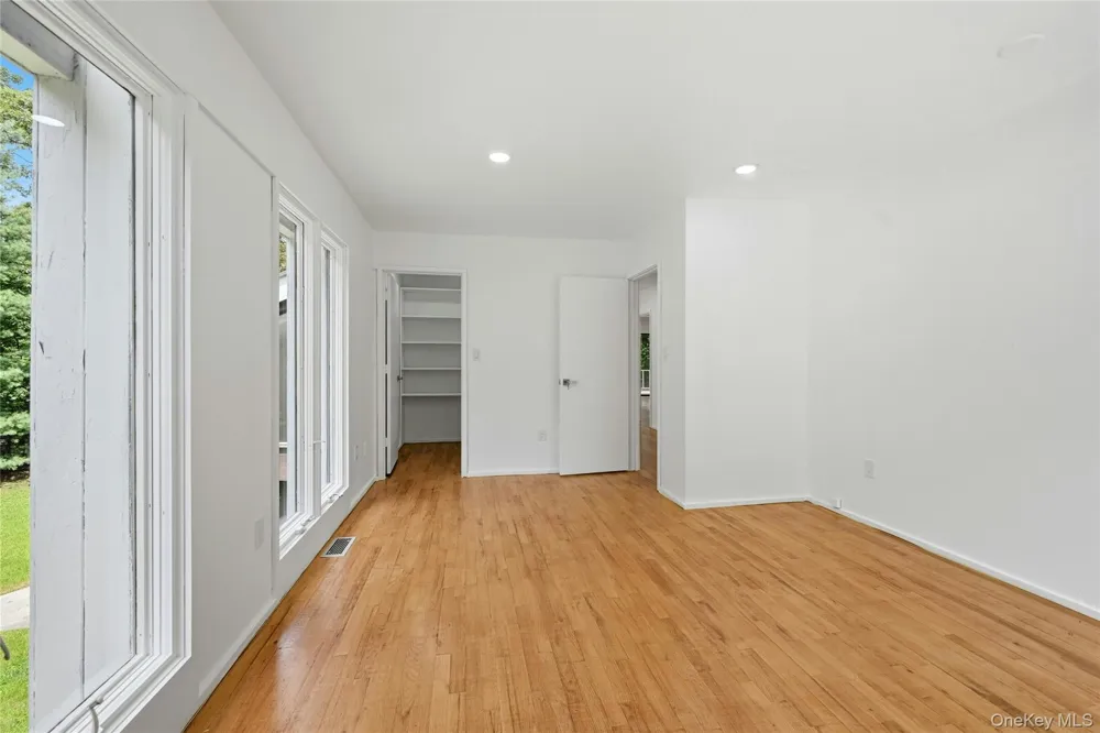 12 Lost Meadow Port Jefferson, NY 11777