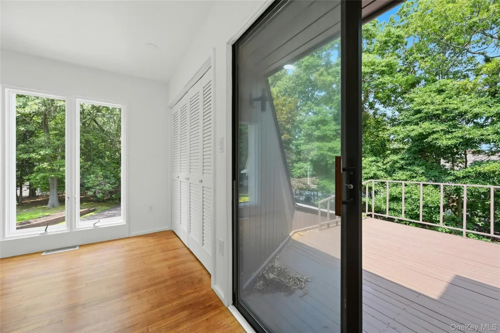 12 Lost Meadow Port Jefferson, NY 11777