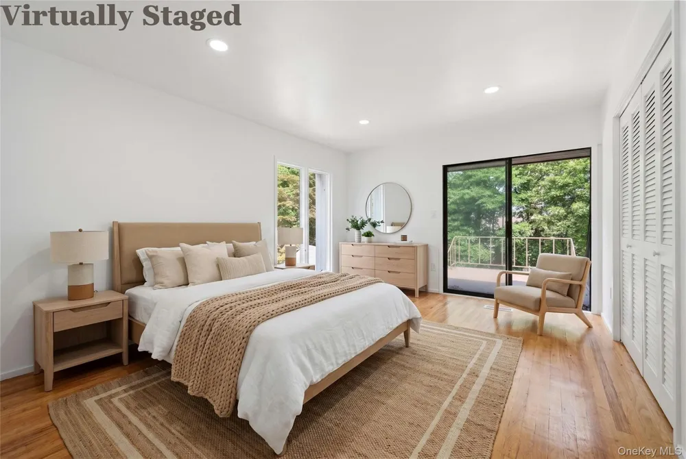 12 Lost Meadow Port Jefferson, NY 11777