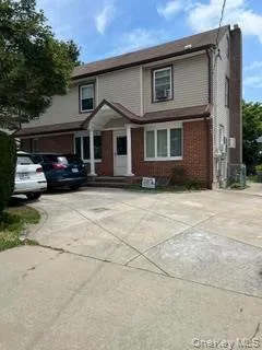 216 Broadway
