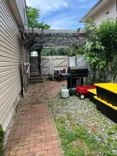 216 Broadway Greenlawn, NY 11743