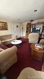 216 Broadway Greenlawn, NY 11743