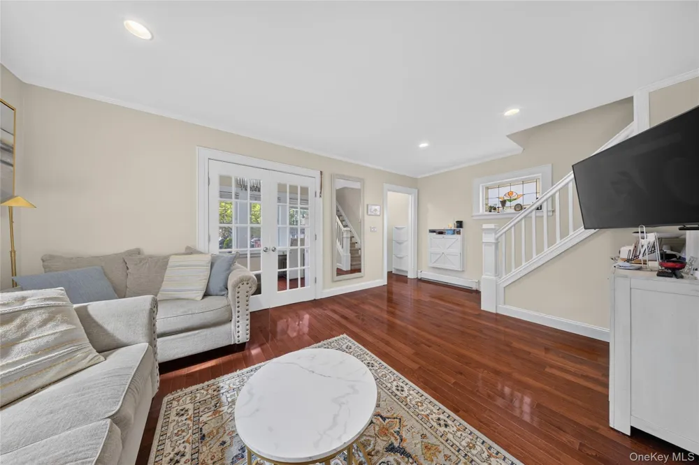 224-20 92nd Avenue Queens Village, NY 11428