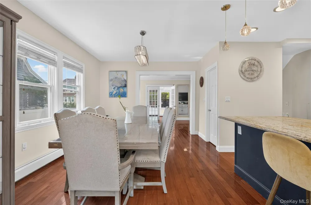 224-20 92nd Avenue Queens Village, NY 11428