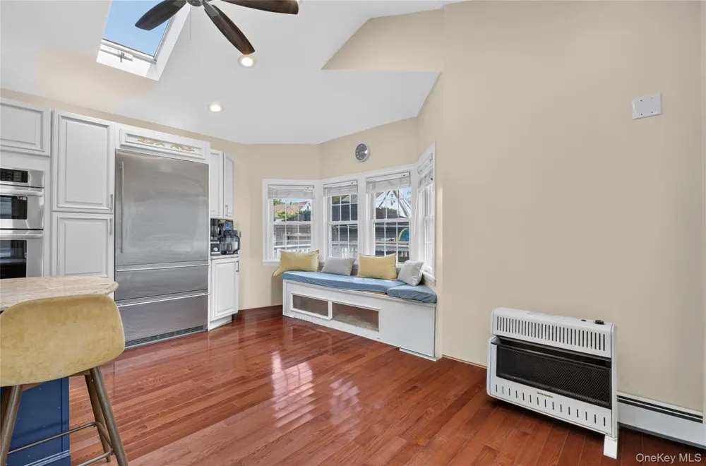 224-20 92nd Avenue Queens Village, NY 11428