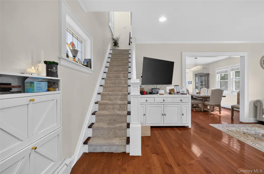 224-20 92nd Avenue Queens Village, NY 11428