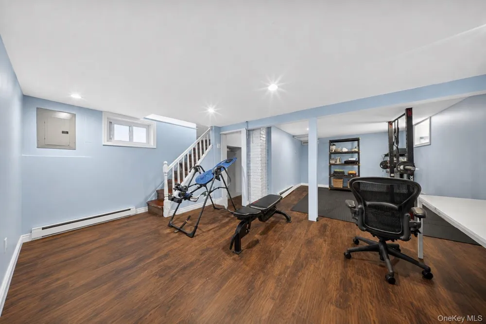 224-20 92nd Avenue Queens Village, NY 11428