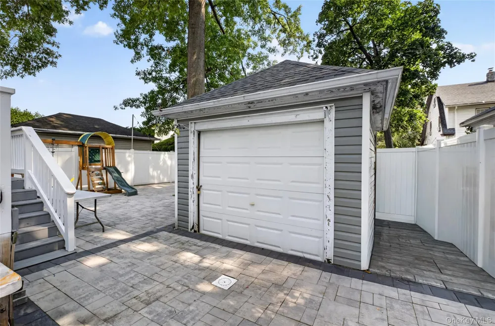 224-20 92nd Avenue Queens Village, NY 11428