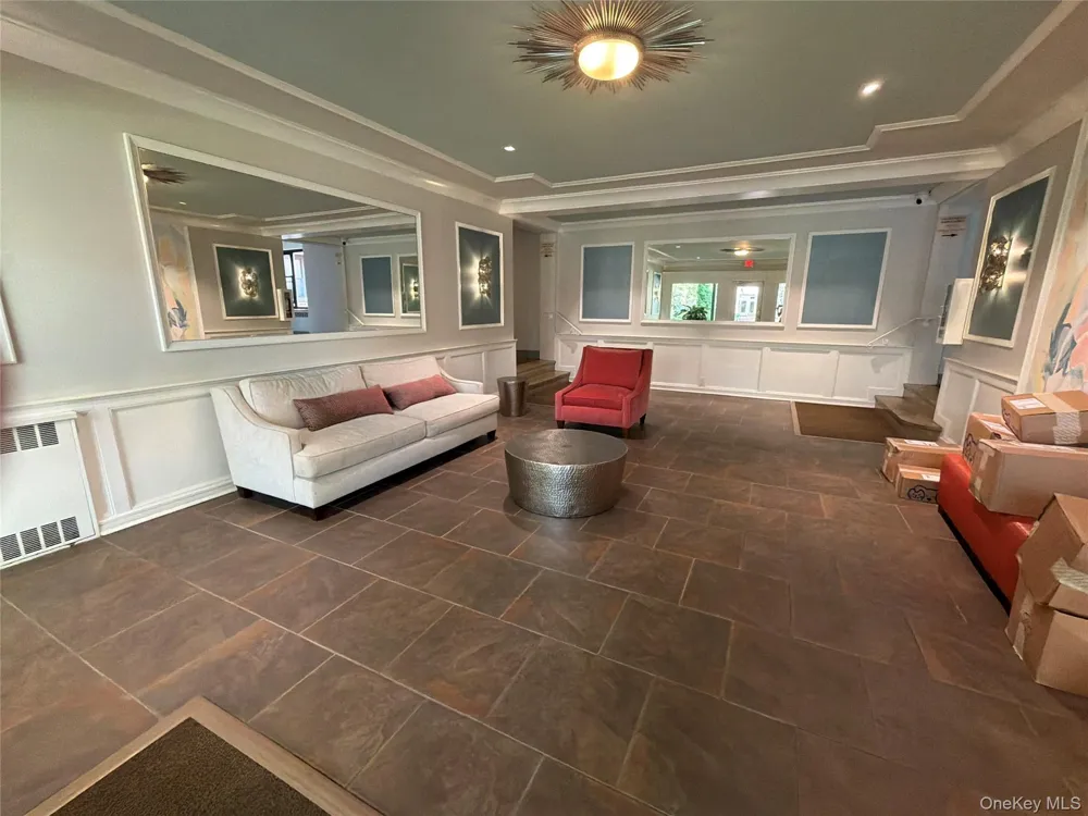 15 Clent Road #3C Great Neck, NY 11021