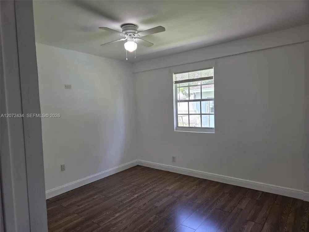 4381 Purdy Ln #2 Palm Springs, FL 33406