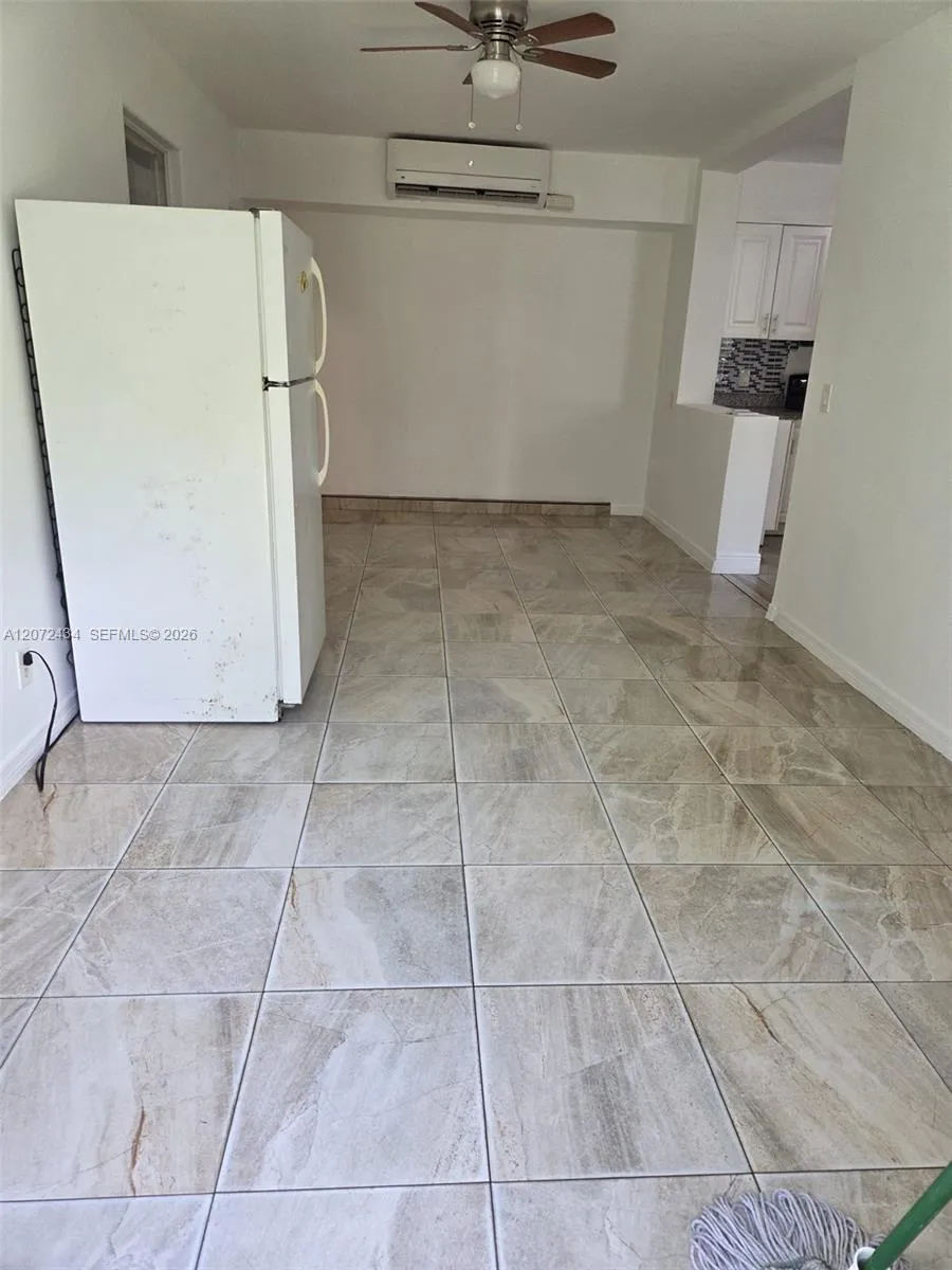 4381 Purdy Ln #2 Palm Springs, FL 33406