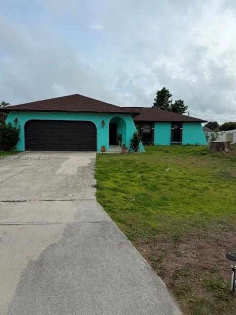 322 SE 46 Lane Cape Coral, FL 33904