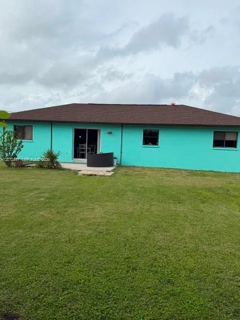 322 SE 46 Lane Cape Coral, FL 33904