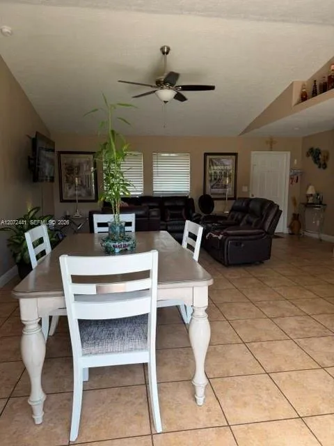 322 SE 46 Lane Cape Coral, FL 33904