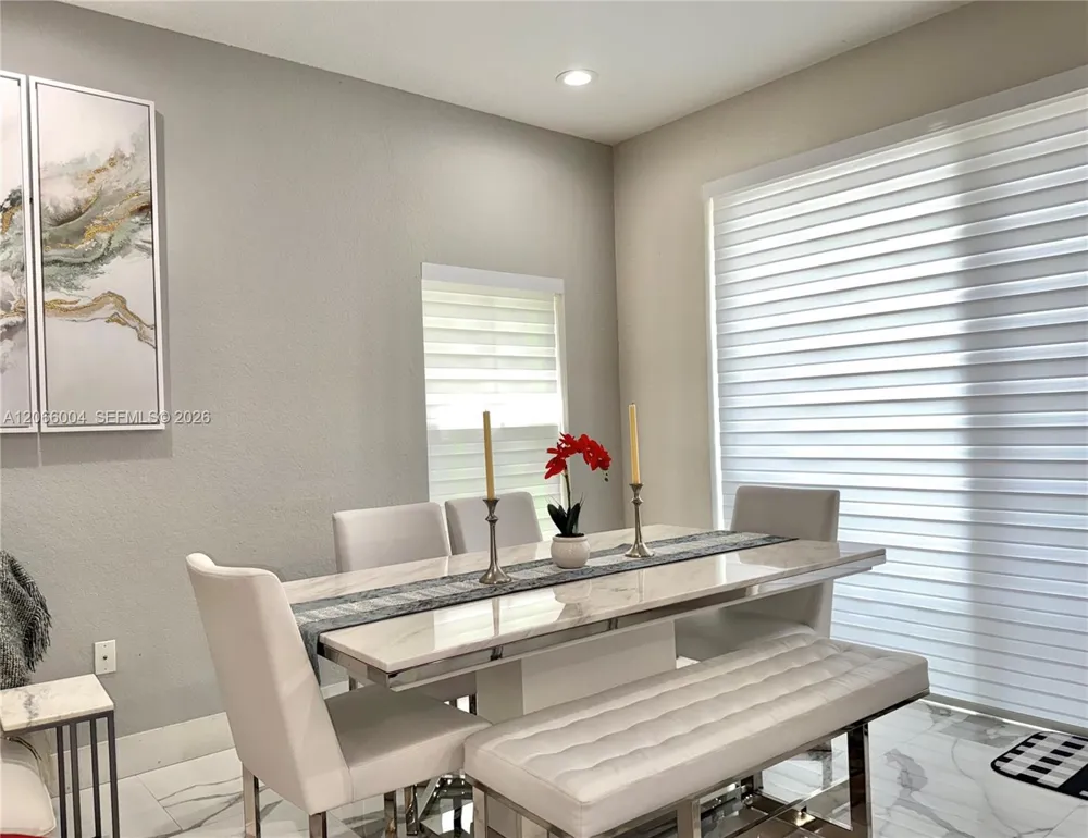 2851 W Prospect Rd #704 Tamarac, FL 33309