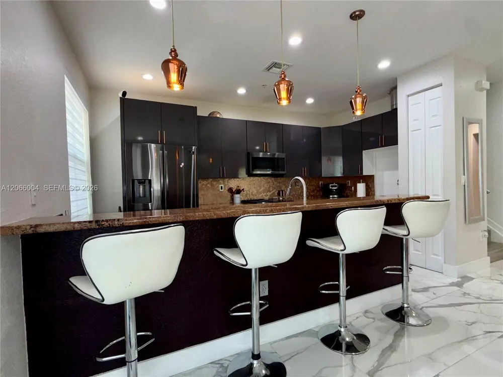 2851 W Prospect Rd #704 Tamarac, FL 33309