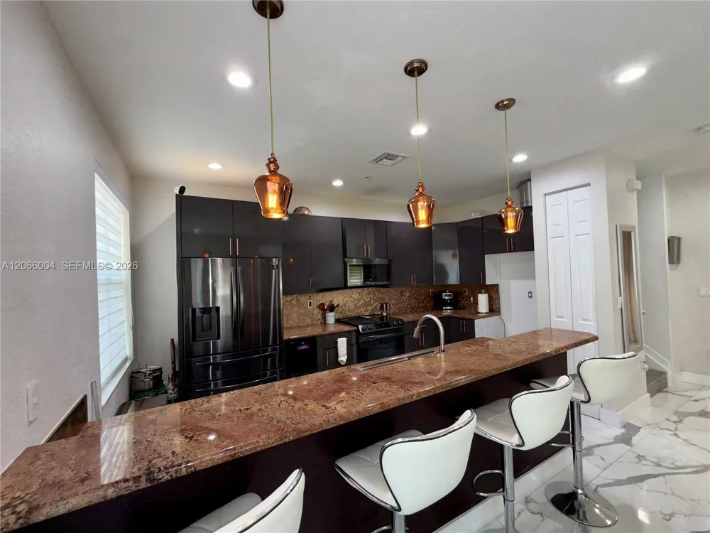 2851 W Prospect Rd #704 Tamarac, FL 33309