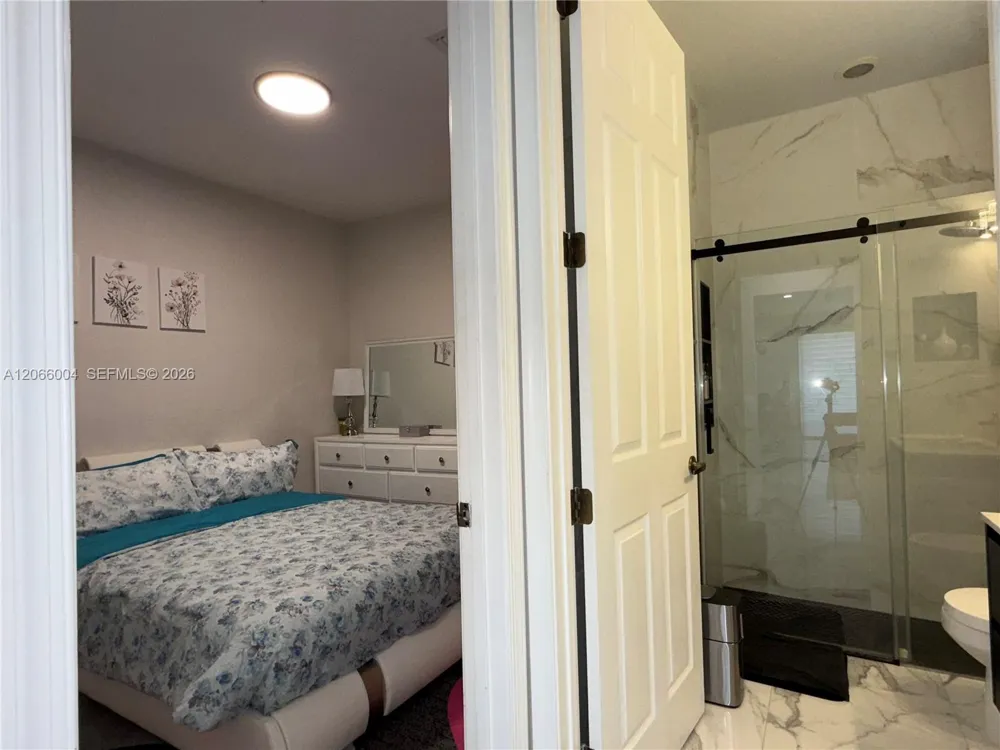 2851 W Prospect Rd #704 Tamarac, FL 33309