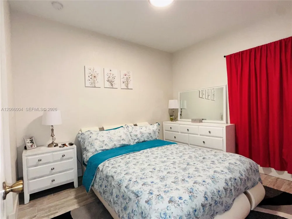 2851 W Prospect Rd #704 Tamarac, FL 33309