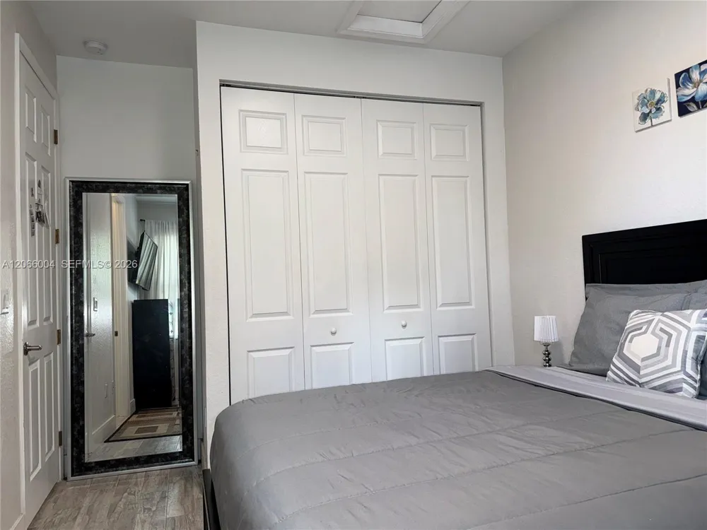 2851 W Prospect Rd #704 Tamarac, FL 33309