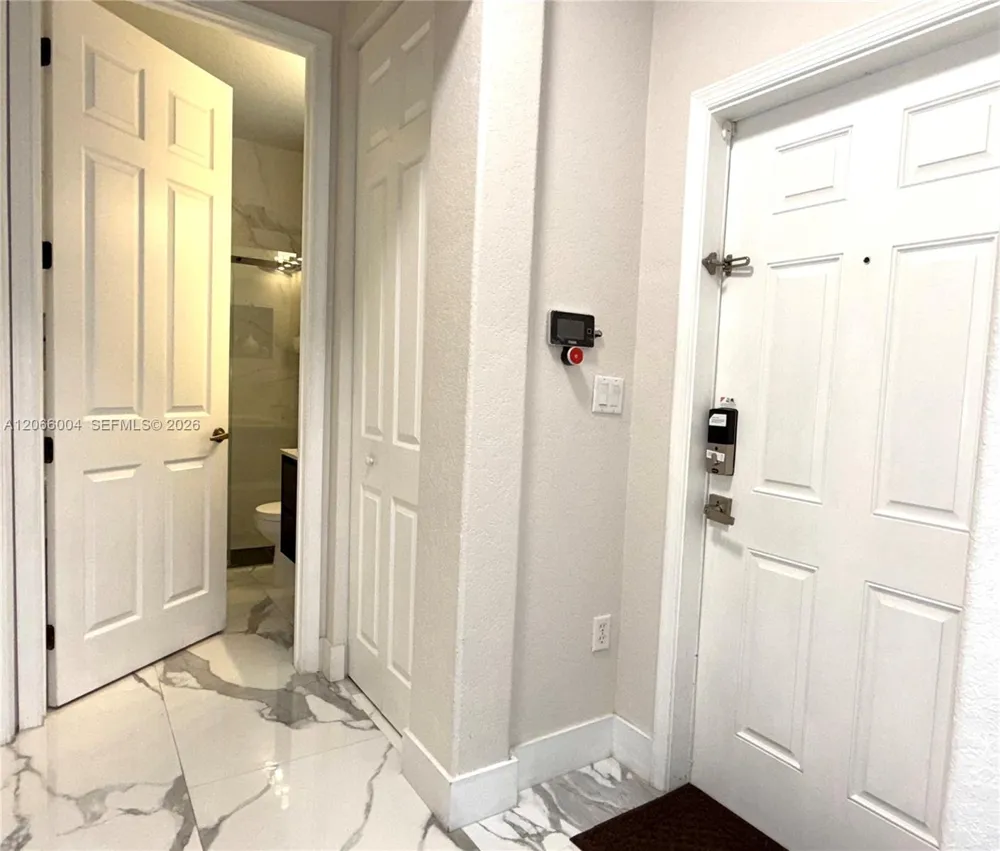 2851 W Prospect Rd #704 Tamarac, FL 33309