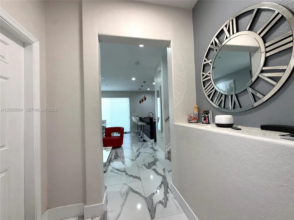 2851 W Prospect Rd #704 Tamarac, FL 33309