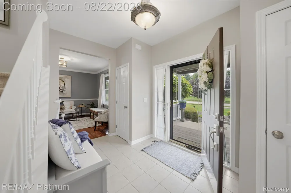 8927 Lantree Drive Hartland Township, MI 48855