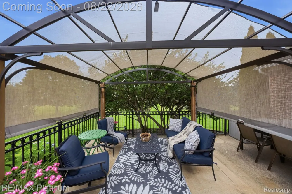 8927 Lantree Drive Hartland Township, MI 48855