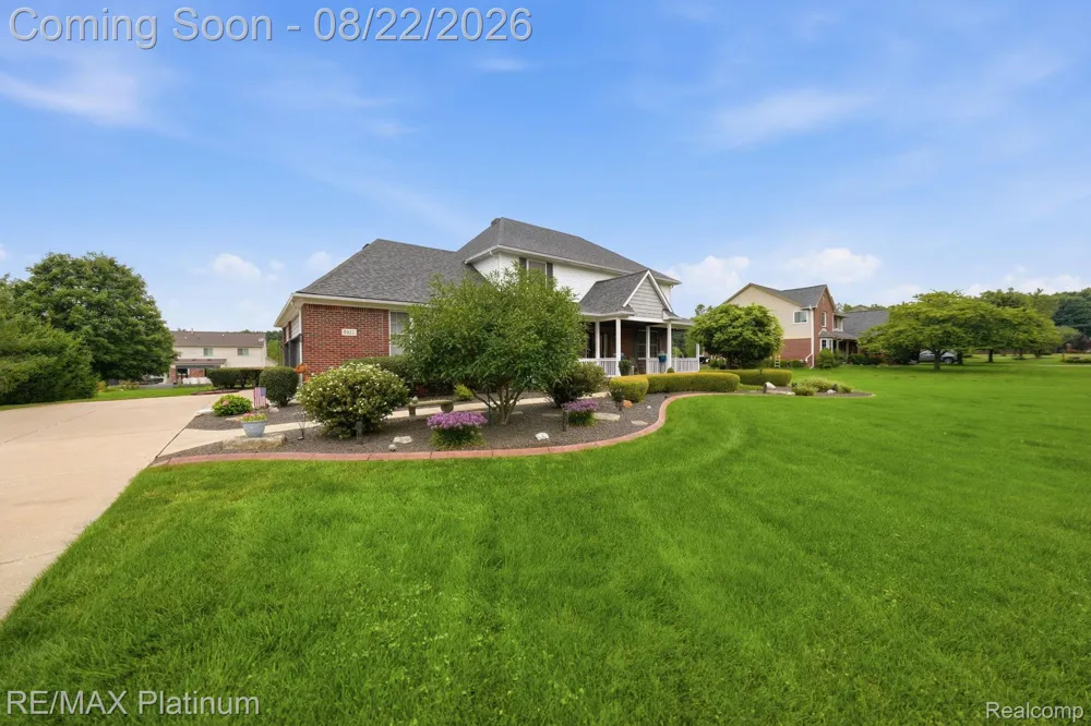 8927 Lantree Drive Hartland Township, MI 48855