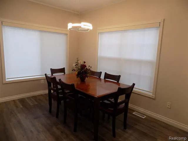 36225 Dominion Circle Sterling Heights City, MI 48310