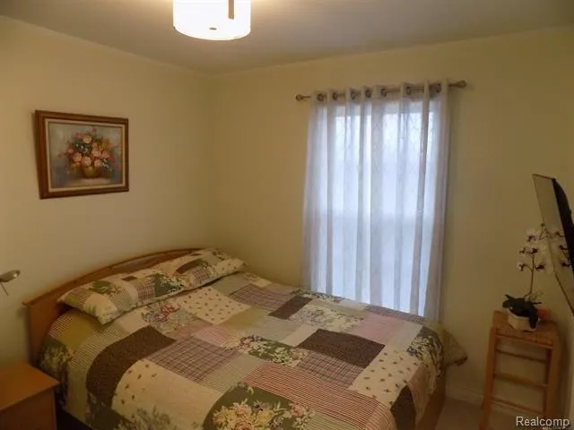 36225 Dominion Circle Sterling Heights City, MI 48310