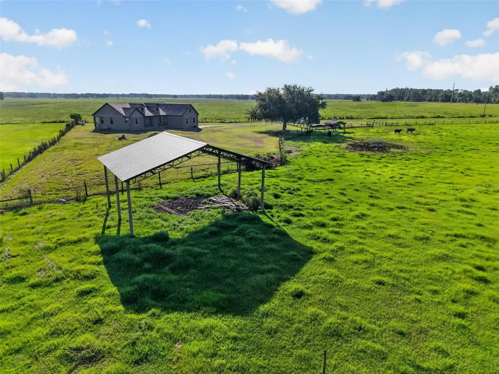 4027 C 470 Lake Panasoffkee, FL 33538