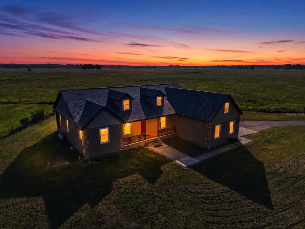 4027 C 470 Lake Panasoffkee, FL 33538